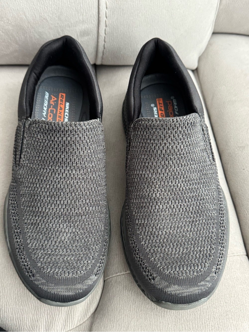 Men’s Sketchers grey slip on shoes 8.5 New